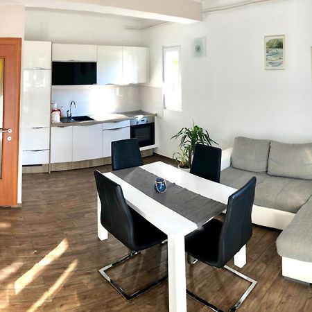 Apartments & Rooms Formenti Skradin Room photo