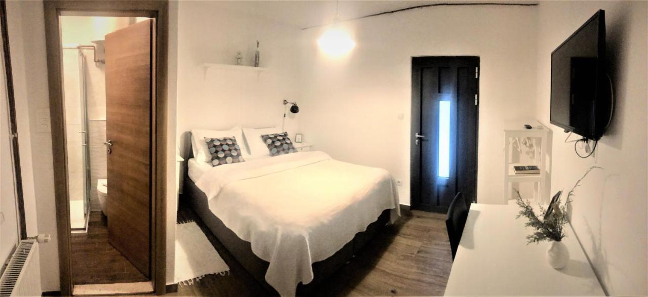 Apartments & Rooms Formenti Skradin Exterior photo