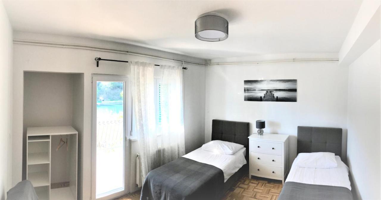 Apartments & Rooms Formenti Skradin Exterior photo