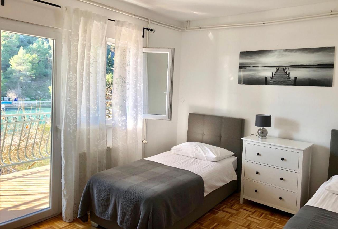 Apartments & Rooms Formenti Skradin Exterior photo