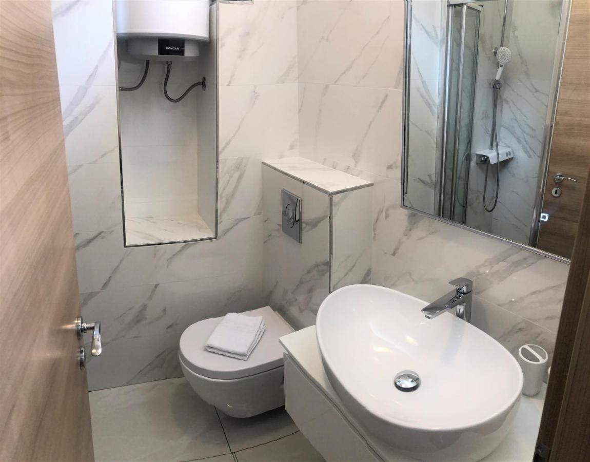 Apartments & Rooms Formenti Skradin Exterior photo