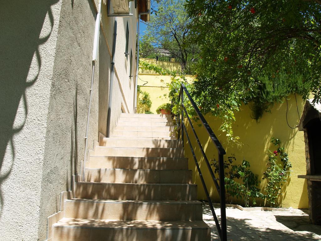 Apartments & Rooms Formenti Skradin Exterior photo