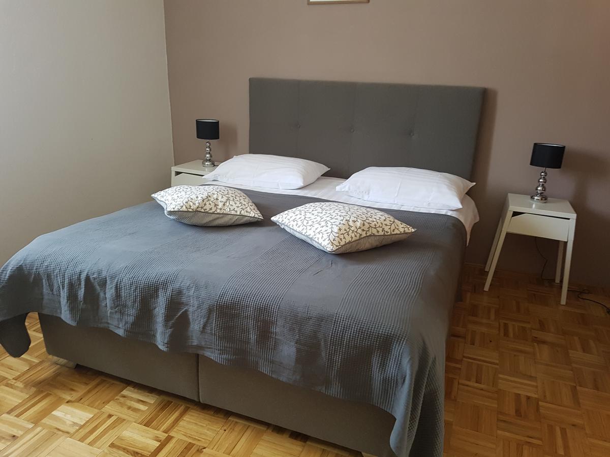Apartments & Rooms Formenti Skradin Exterior photo